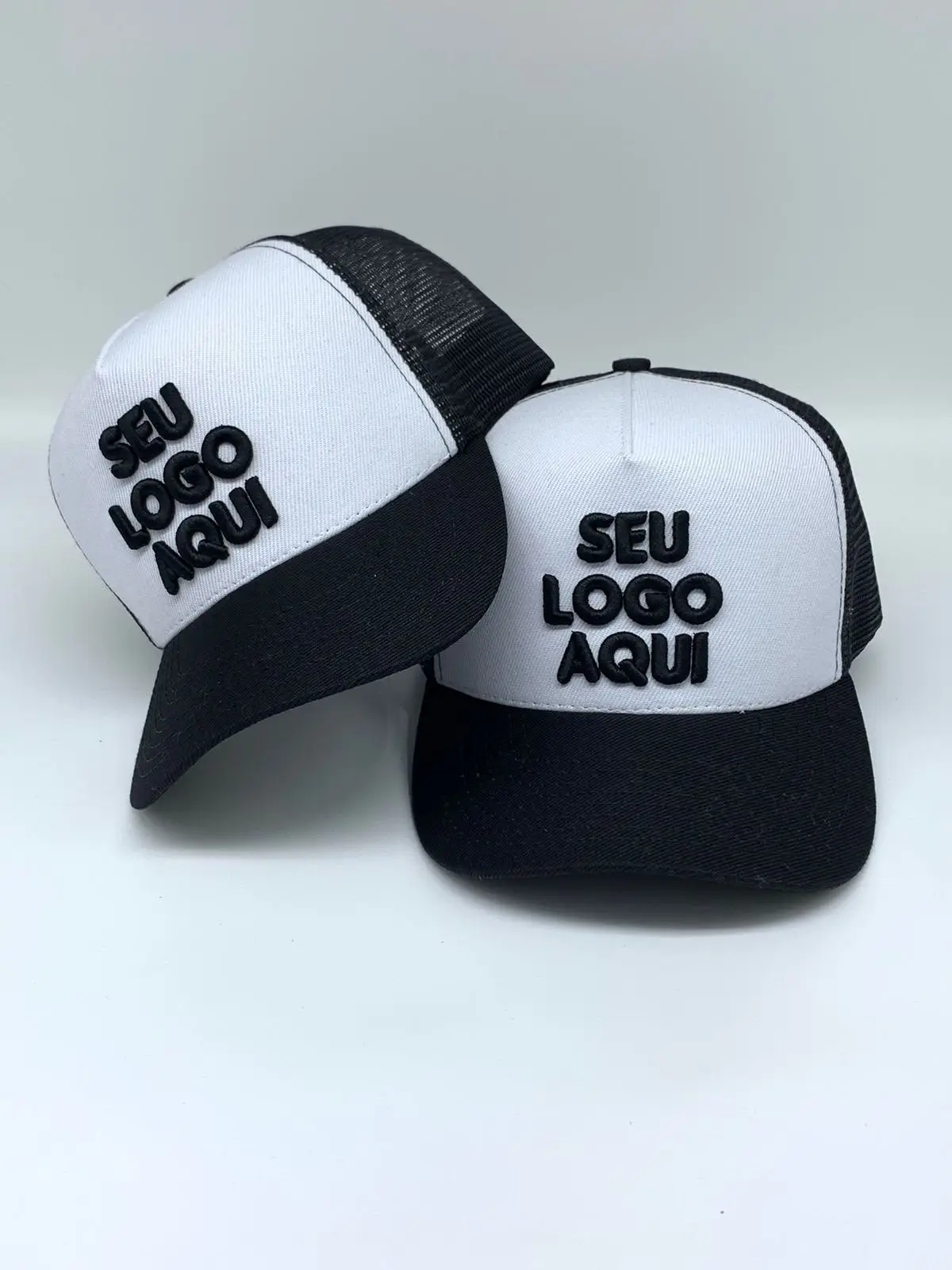 Layout do boné personalizado para aprovação